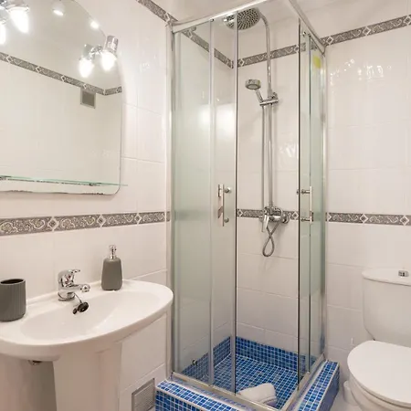 Two Bedroom Ground Floor Olhos De Agua Apartment